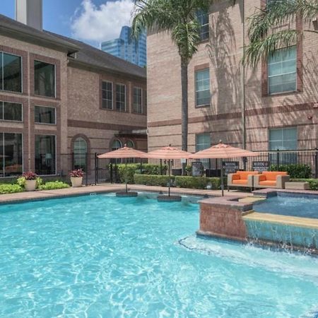 Bright & Modern Galleria Suite! 5 Star Location, Self Check In & Free Parking Houston Buitenkant foto