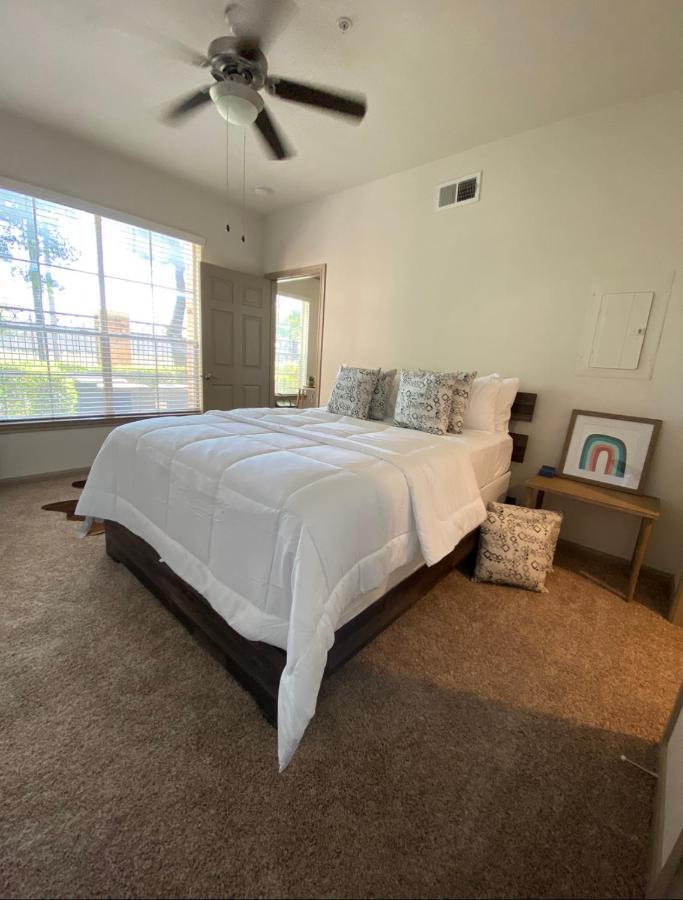 Bright & Modern Galleria Suite! 5 Star Location, Self Check In & Free Parking Houston Buitenkant foto