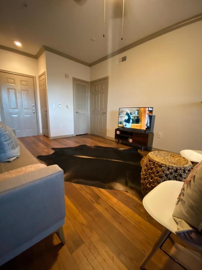 Bright & Modern Galleria Suite! 5 Star Location, Self Check In & Free Parking Houston Buitenkant foto