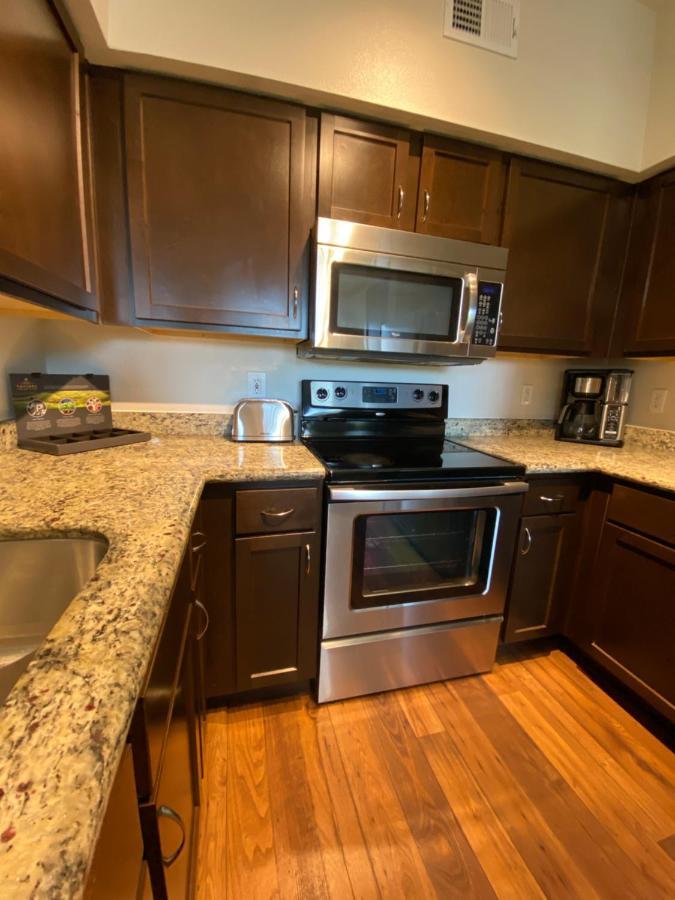 Bright & Modern Galleria Suite! 5 Star Location, Self Check In & Free Parking Houston Buitenkant foto